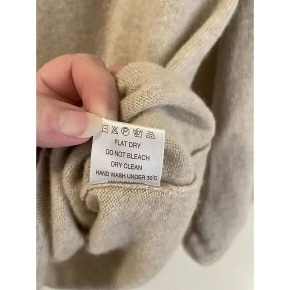 Cortland Park Cashmere Sweater‎ Beige Ruffle Neck Pearl Buttons Sz M Coquette - Picture 8 of 9